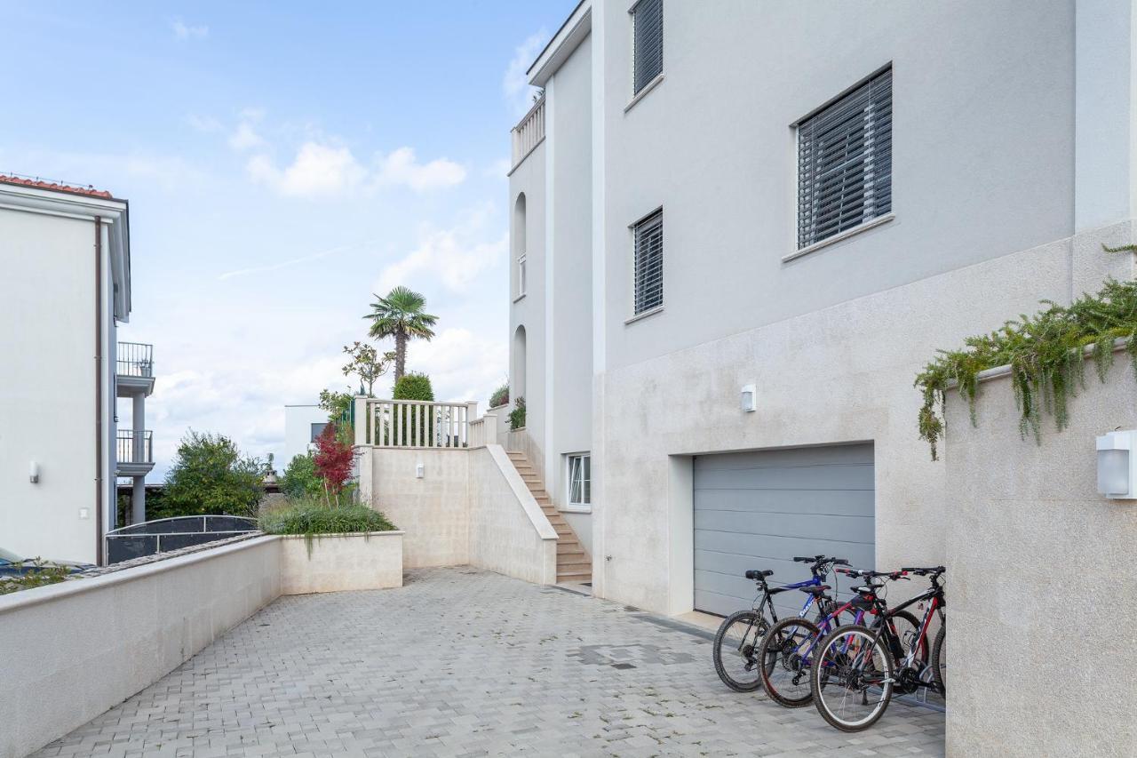 Deluxe Apartments Vila Carissa มาลินสกา ภายนอก รูปภาพ